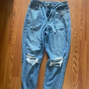 American Eagle Mom Jeans